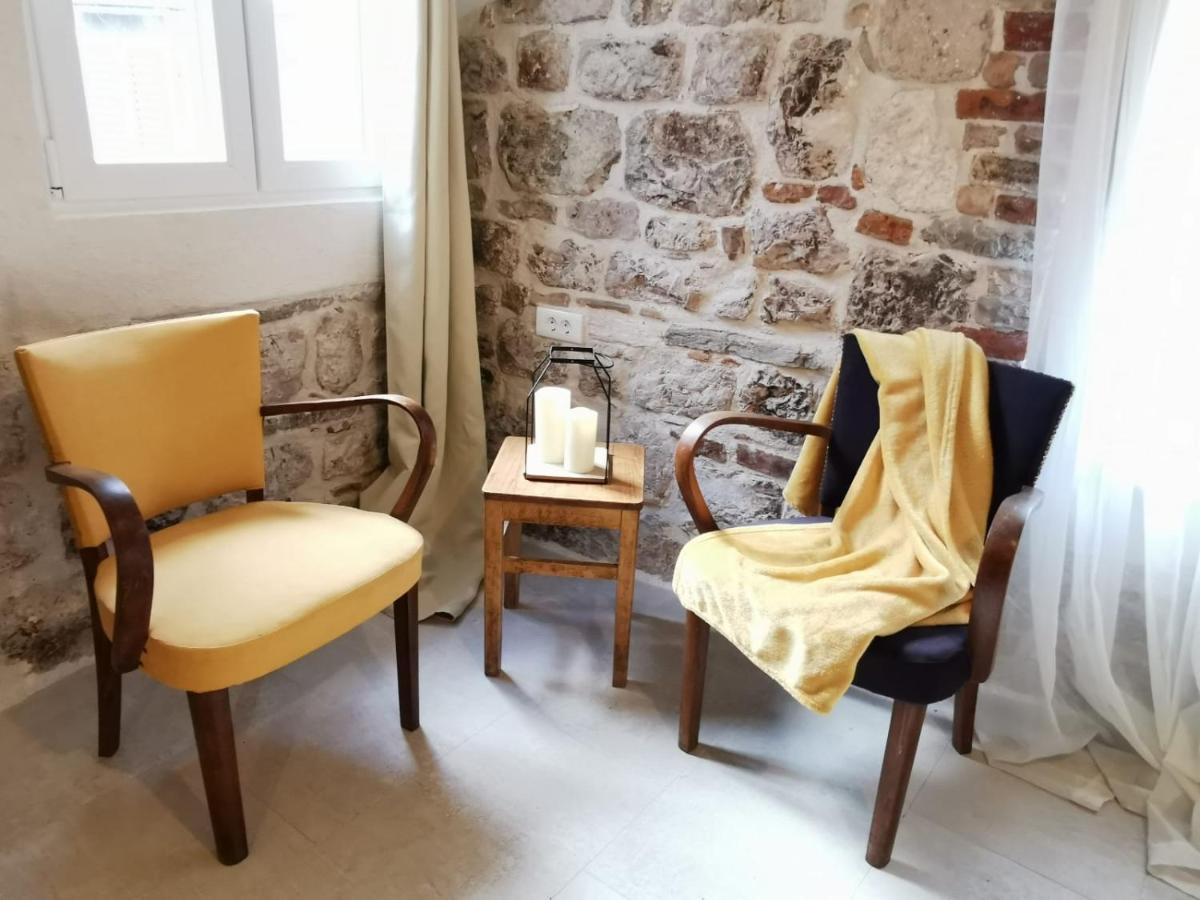 House Bava Hotel Vis Luaran gambar