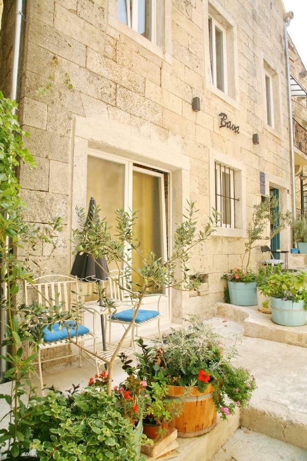 House Bava Hotel Vis Luaran gambar